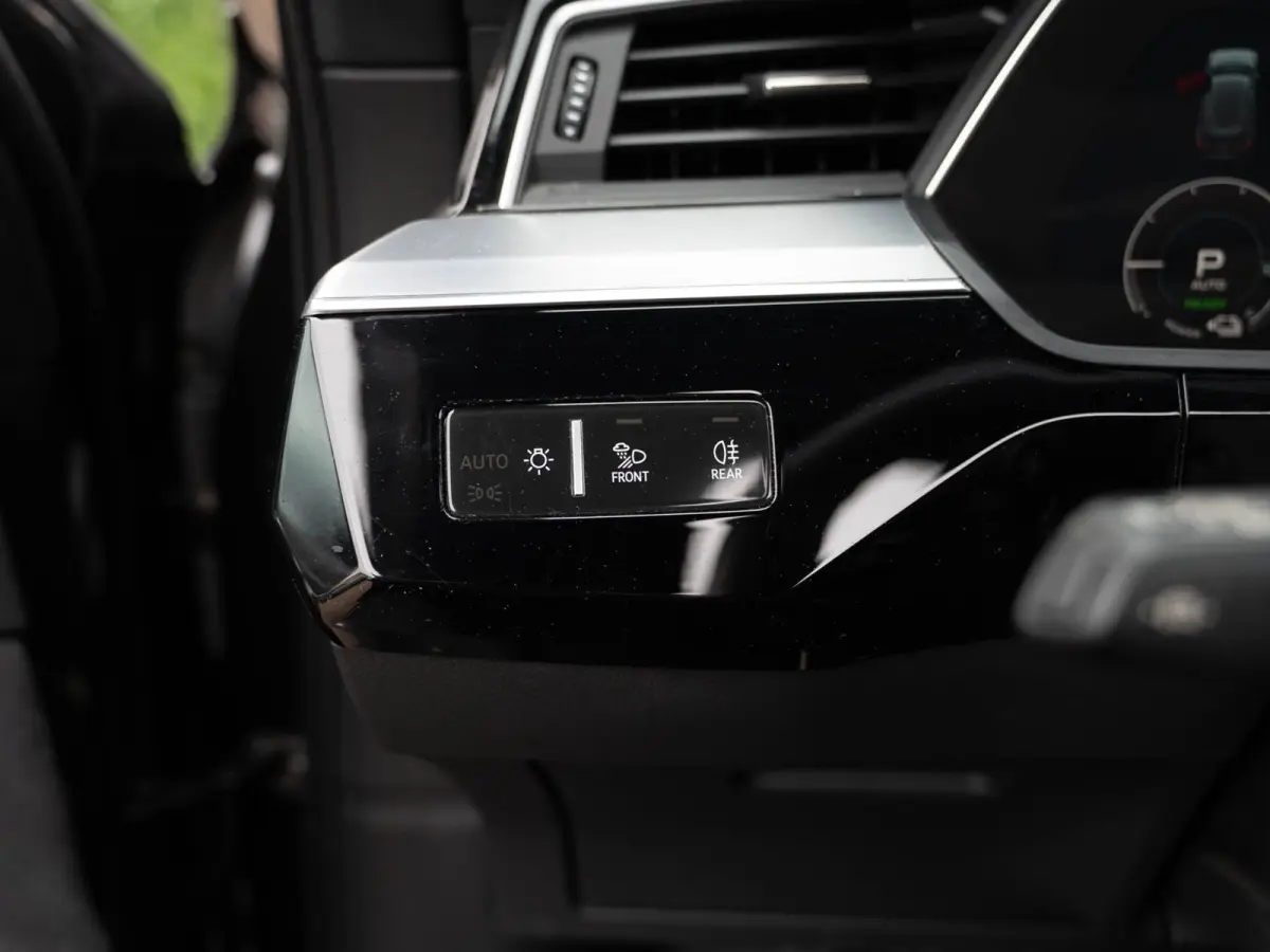 50 Quattro S Edition 95 kWh | SOH 92% | Pano | ACC | Dodehoek | Camera | BTW