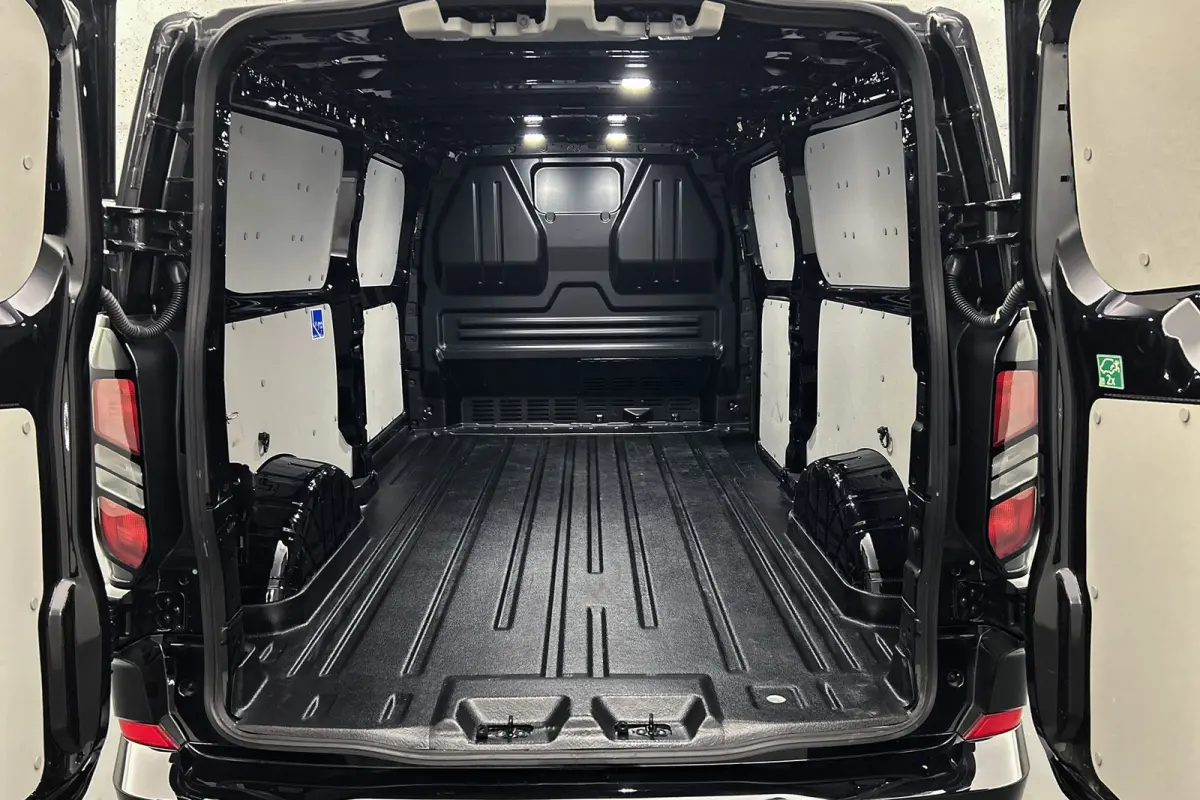 2.0 TDCI 170PK L2 | Raptor Edition | Trekhaak | Lederen bekleding | Camera | Navigatie