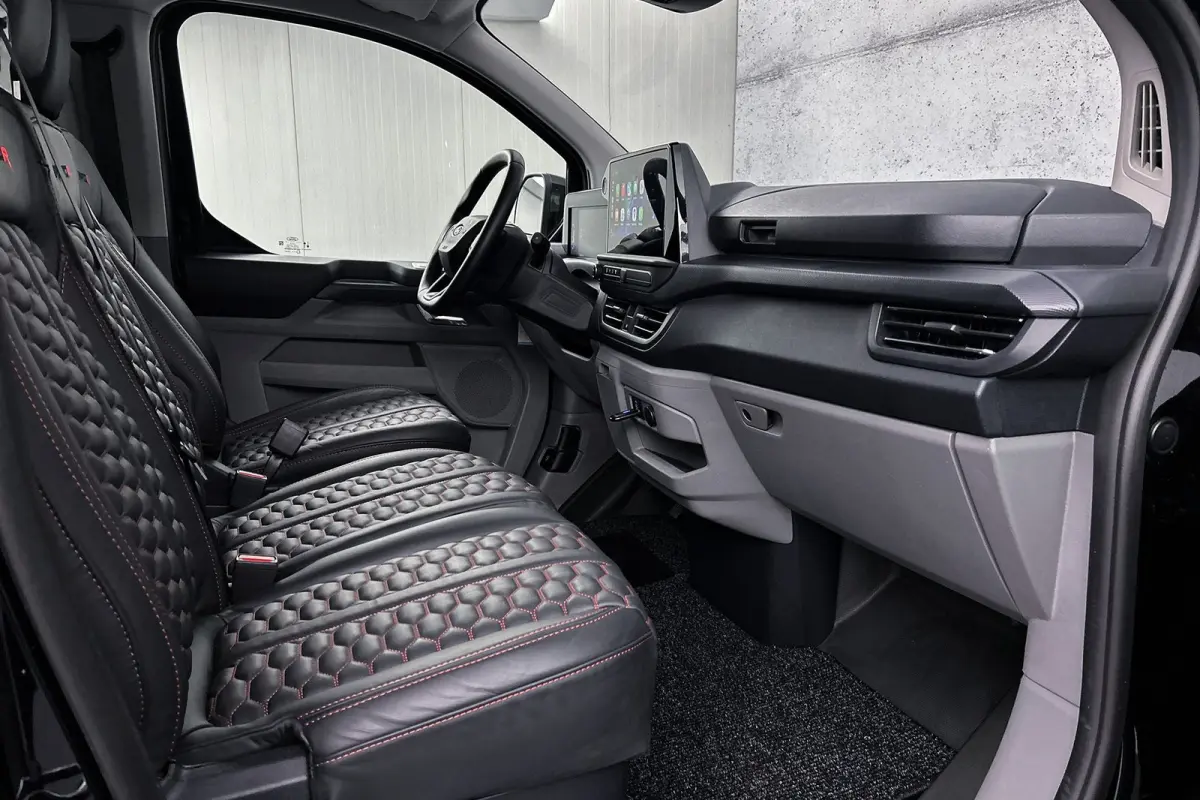 2.0 TDCI 170PK L2 | Raptor Edition | Trekhaak | Lederen bekleding | Camera | Navigatie