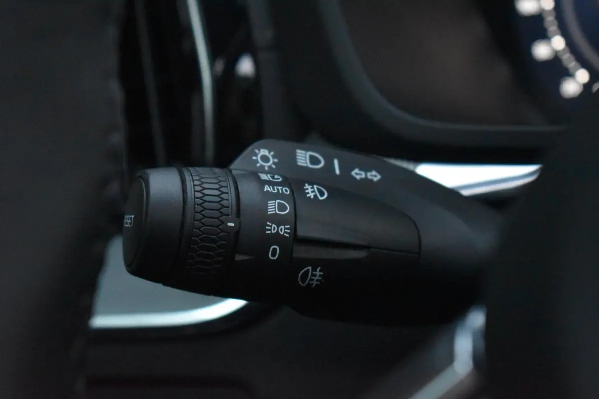 2.0 T8 Plug-in-hybrid AWD Ultra Black Edition Facelift Pano Massage Stoelkoeling HUD