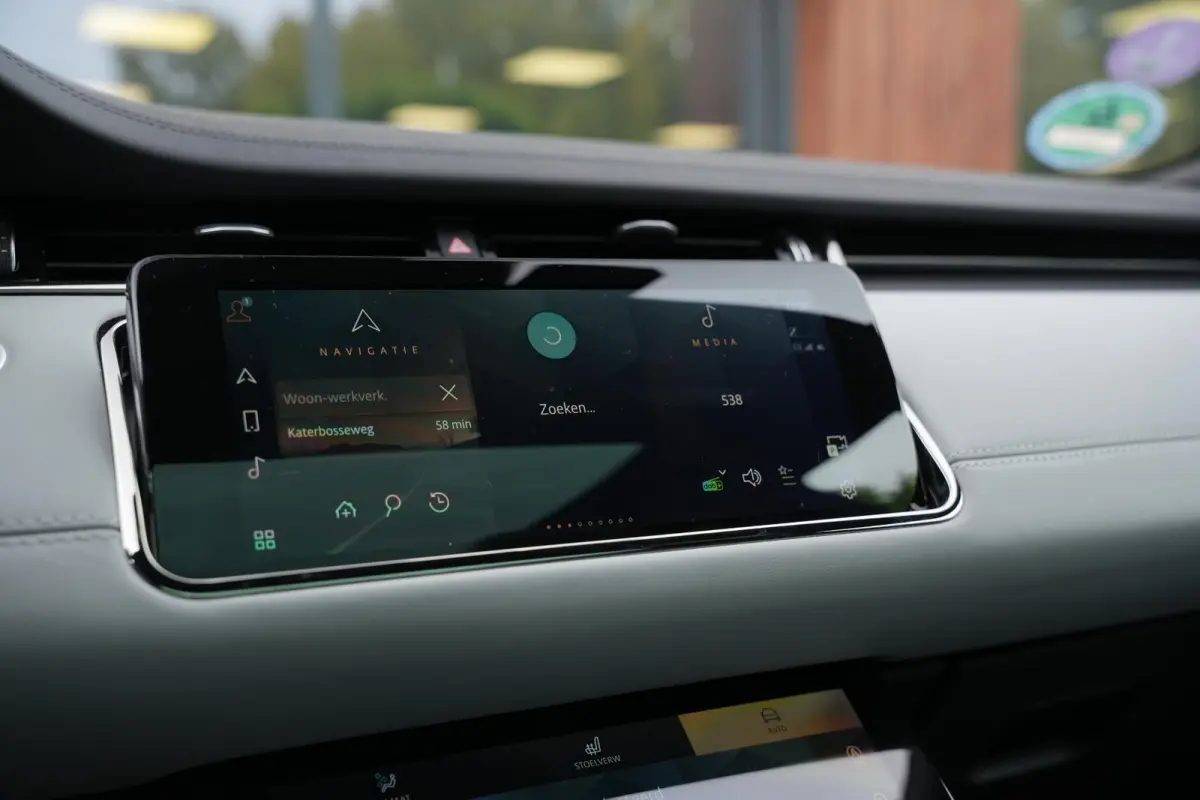 1.5 P300e AWD Autobiography Afdaal assistent Apple carplay Keyless Pano Leder Adaptieve cruise control