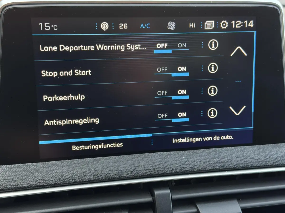 1.2 PureTech Blue Lease Executive Navi|Carplay|Trekhaak|Clima|Cruise|Dealer Onderhouden|i-Cockpit|N.A.P|APK tot 03-2027