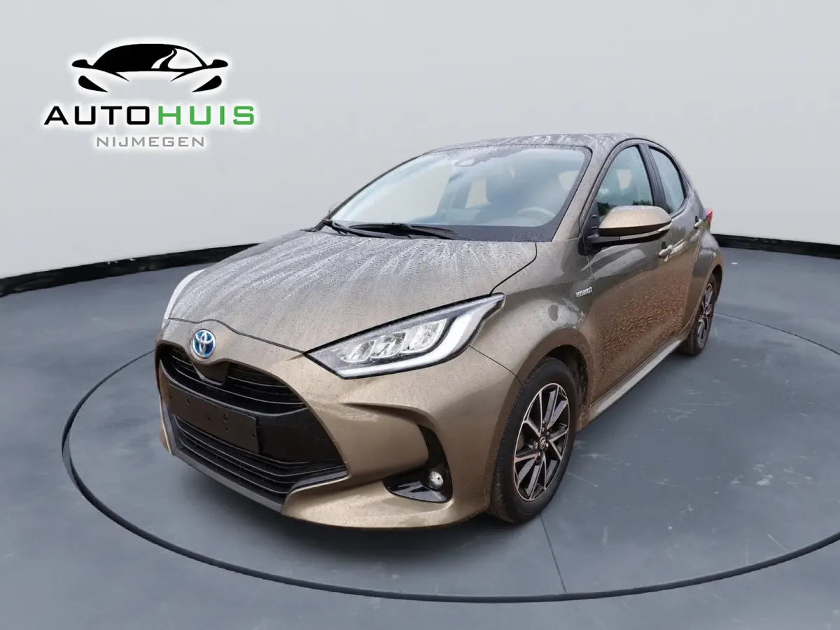 Toyota Yaris 1.5 Hybrid Comfort Automaat Adaptive Cruise Control Camera LED Climate Control 16” Lichtmetaal