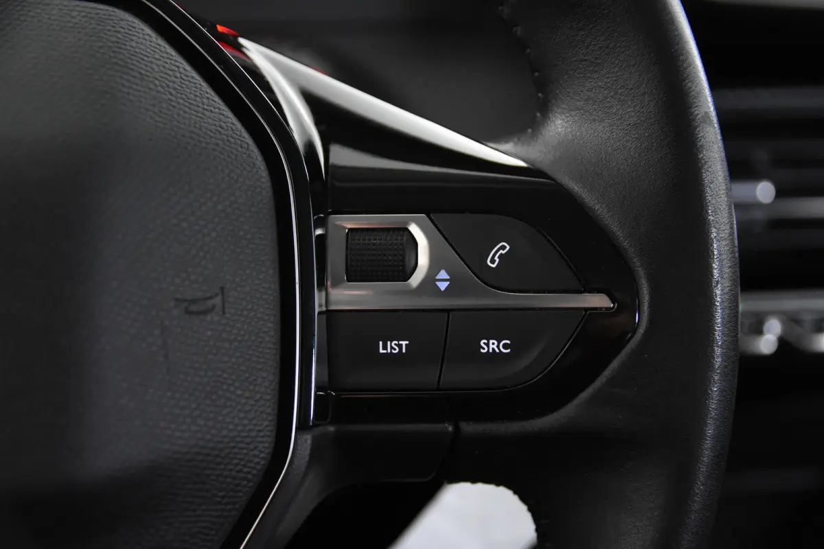 Allure 100 *1ste Eigenaar*Navigatie*Carplay*PDC*
