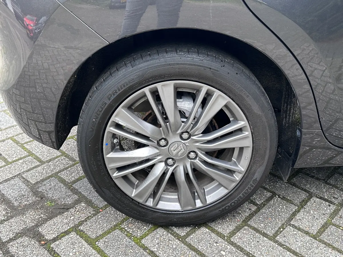 1.2 Smart Hybrid High Executive 90PK | Climate Control | Cruise Control | Camera | NAVI | Stoelverwarming