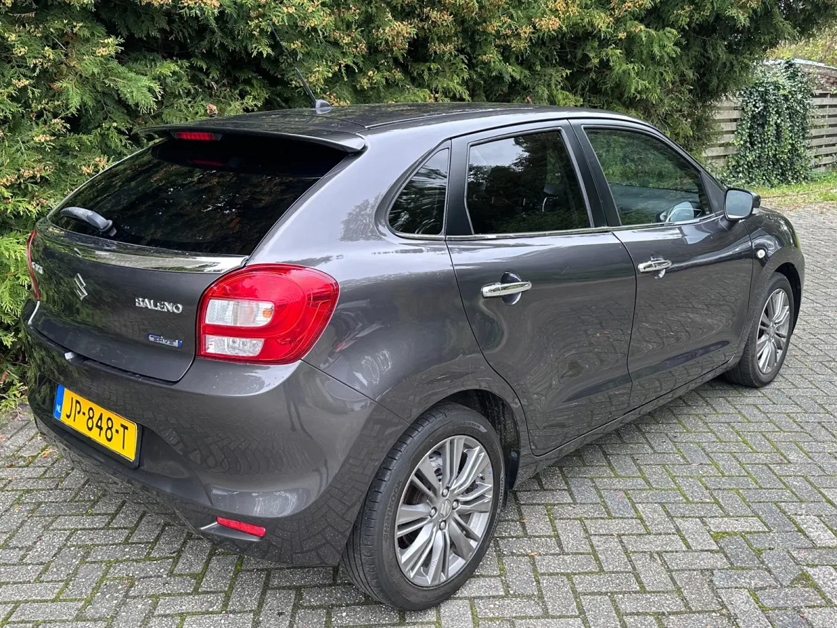1.2 Smart Hybrid High Executive 90PK | Climate Control | Cruise Control | Camera | NAVI | Stoelverwarming