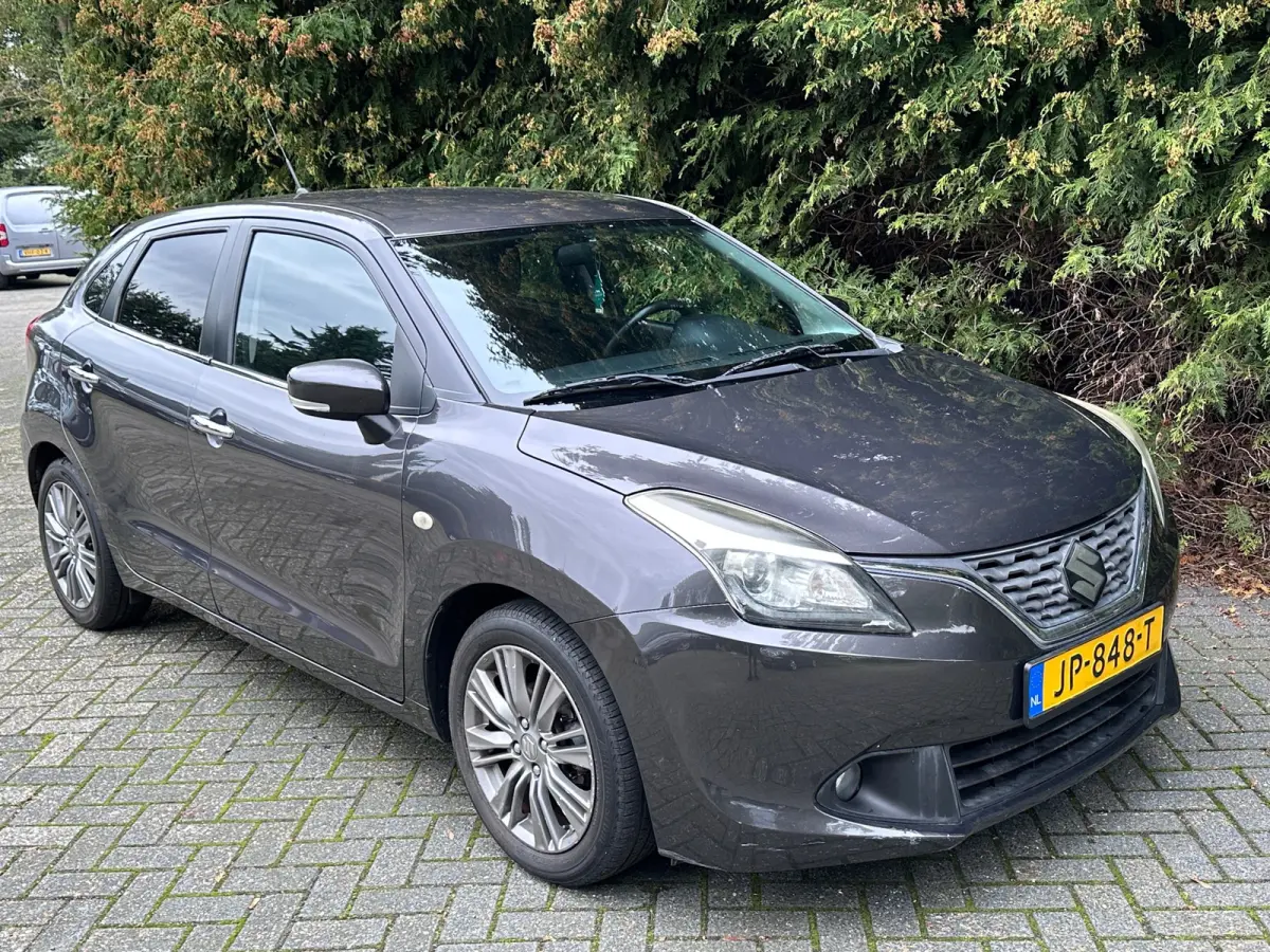 1.2 Smart Hybrid High Executive 90PK | Climate Control | Cruise Control | Camera | NAVI | Stoelverwarming