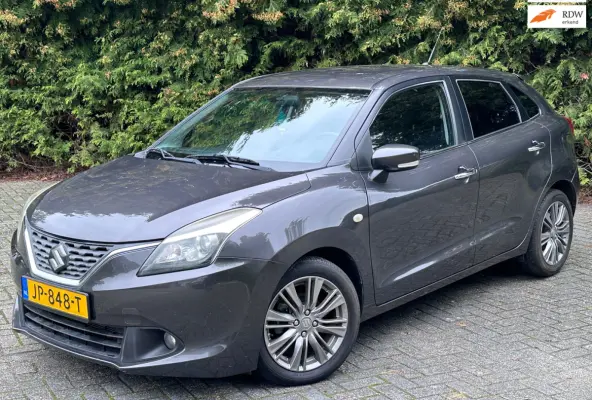 1.2 Smart Hybrid High Executive 90PK | Climate Control | Cruise Control | Camera | NAVI | Stoelverwarming