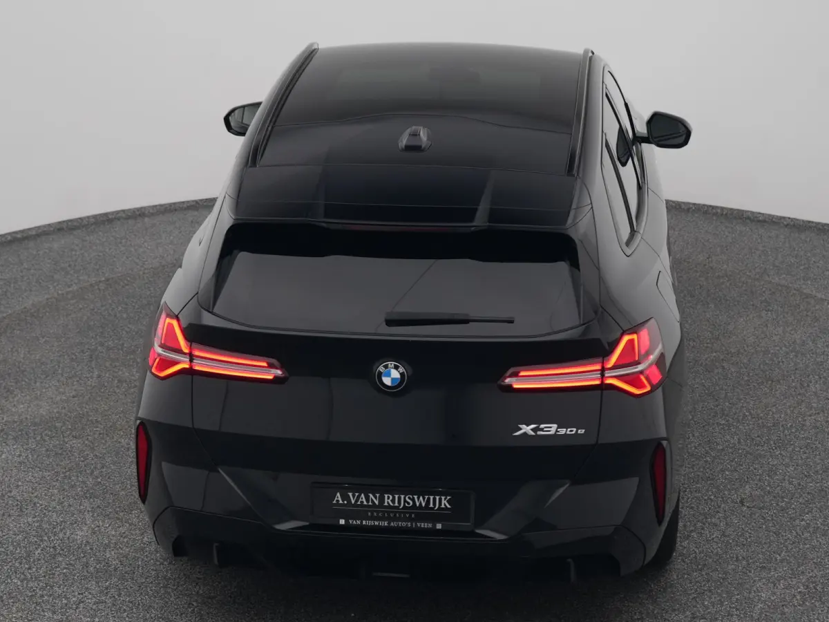 30e xDrive M-Sport | PANO | 360° | H&K | HUD | STOELVERW. | TREKHAAK