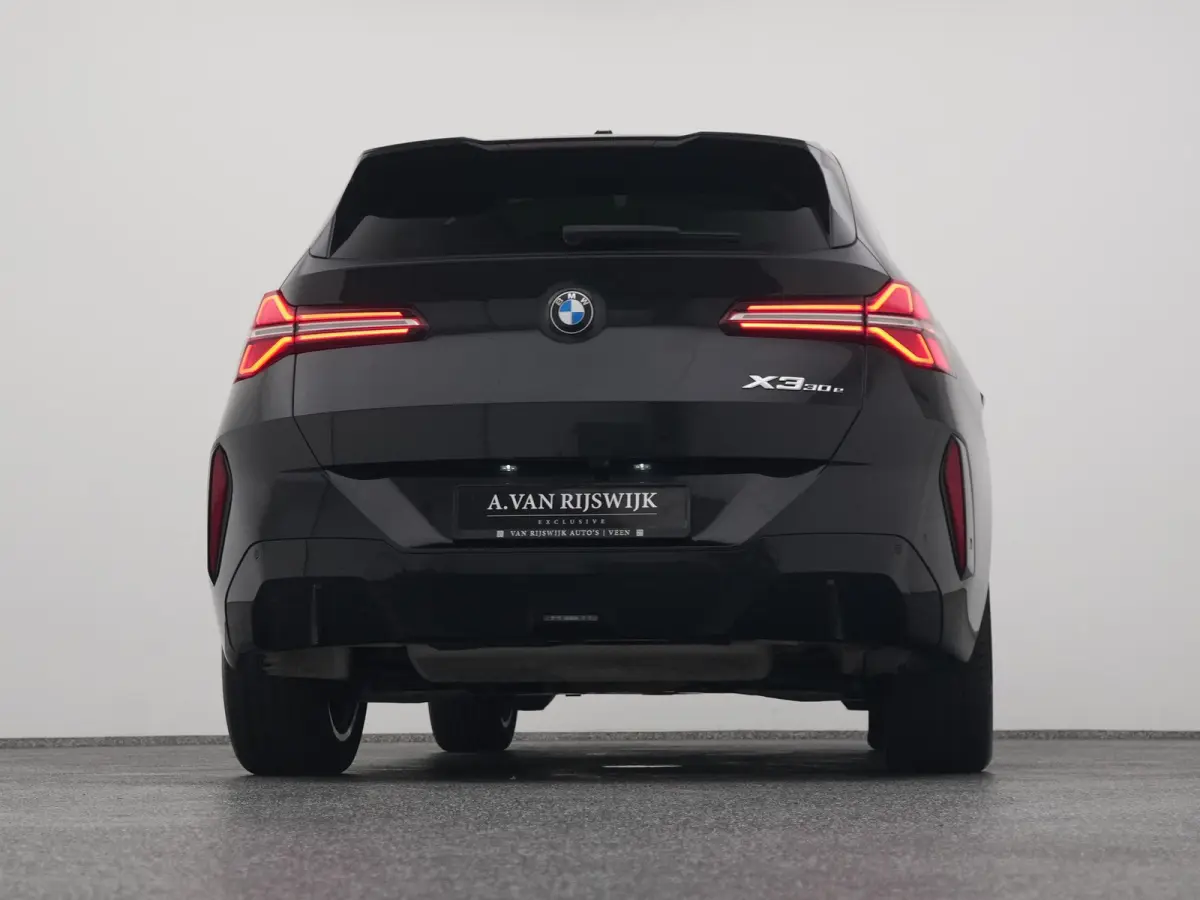 30e xDrive M-Sport | PANO | 360° | H&K | HUD | STOELVERW. | TREKHAAK