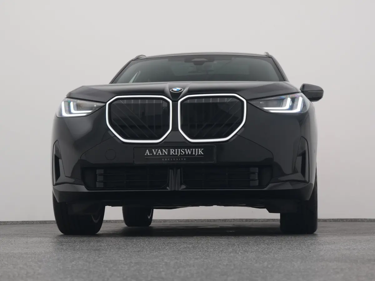 30e xDrive M-Sport | PANO | 360° | H&K | HUD | STOELVERW. | TREKHAAK