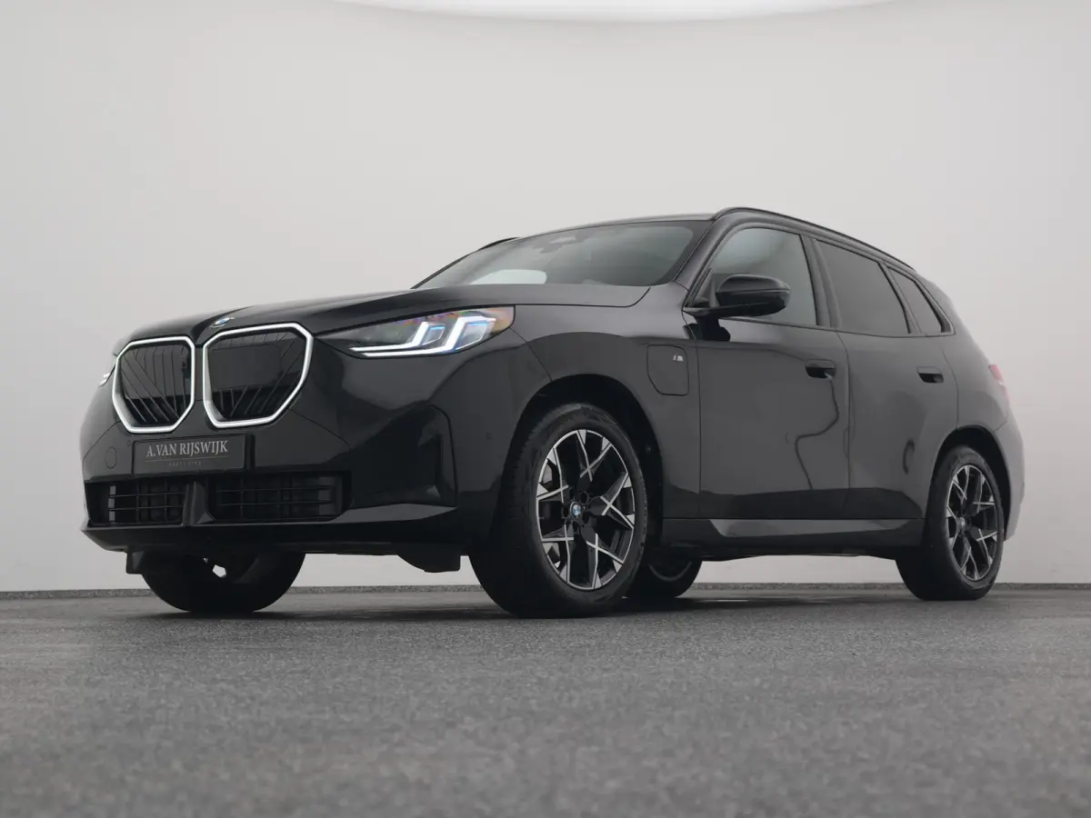 30e xDrive M-Sport | PANO | 360° | H&K | HUD | STOELVERW. | TREKHAAK