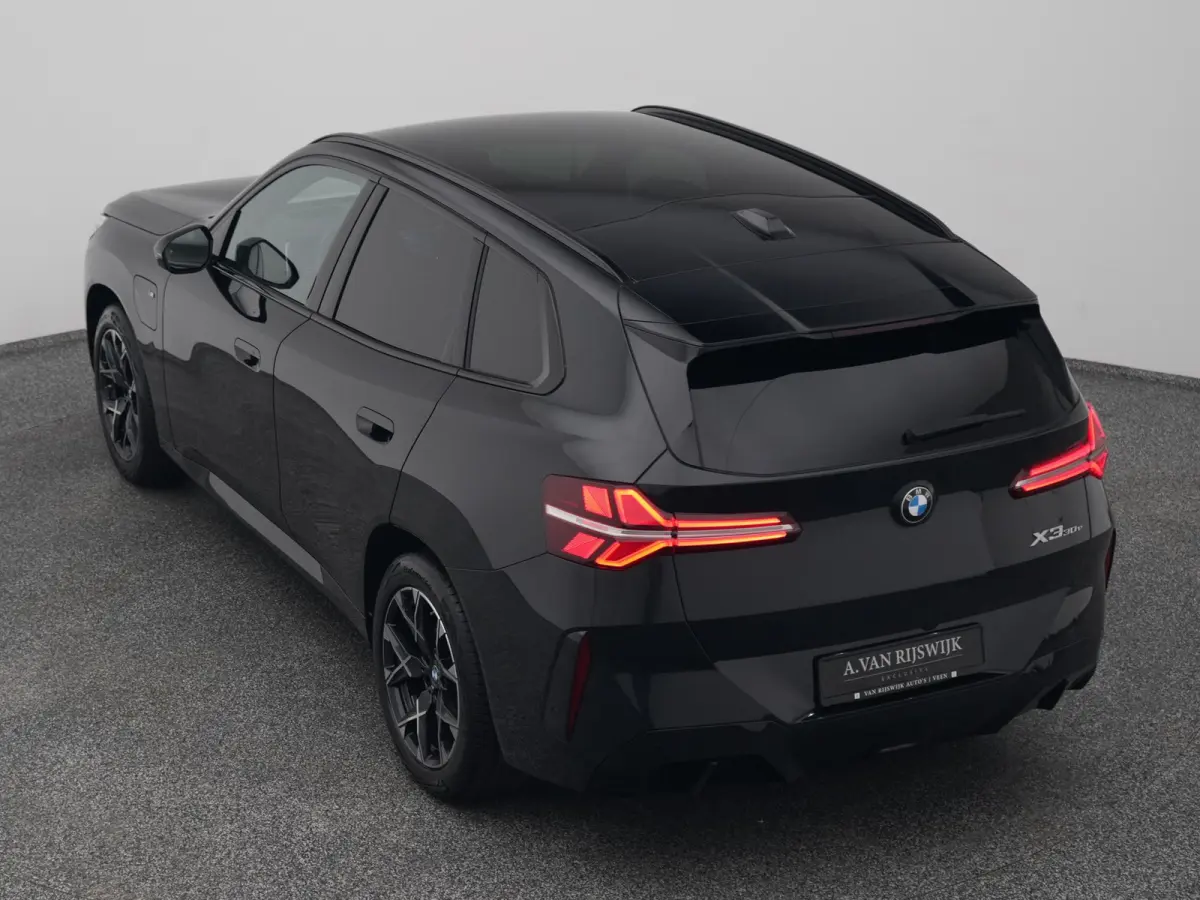 30e xDrive M-Sport | PANO | 360° | H&K | HUD | STOELVERW. | TREKHAAK