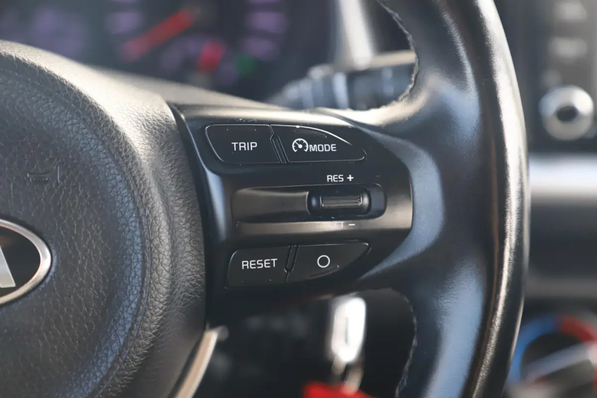 1.0 T-GDi DynamicLine 101PK Navigatie Achteruitrijcamera Airco Cruise Control Carplay Android LMV