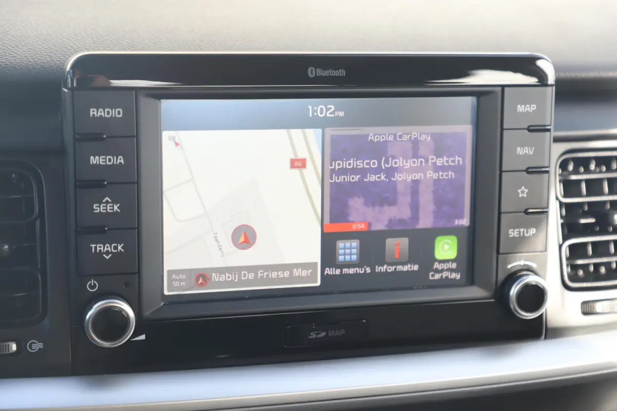 1.0 T-GDi DynamicLine 101PK Navigatie Achteruitrijcamera Airco Cruise Control Carplay Android LMV