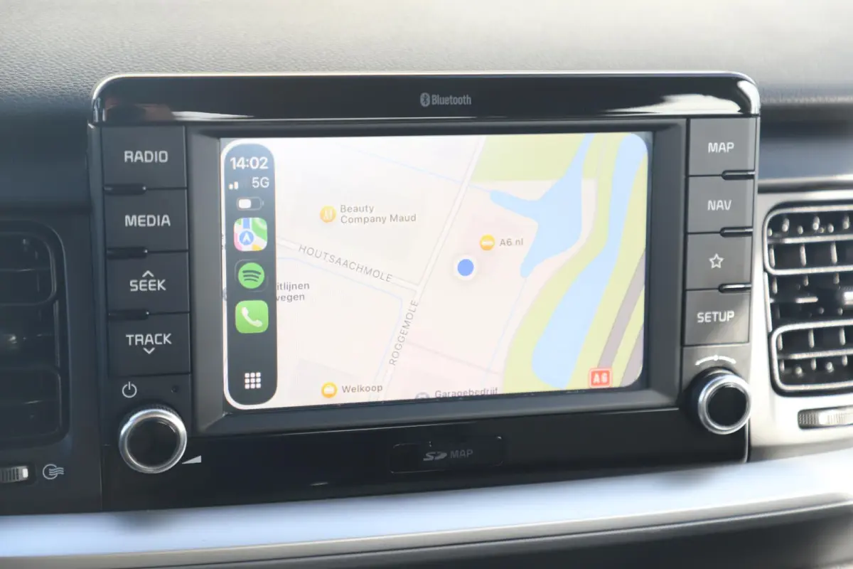 1.0 T-GDi DynamicLine 101PK Navigatie Achteruitrijcamera Airco Cruise Control Carplay Android LMV