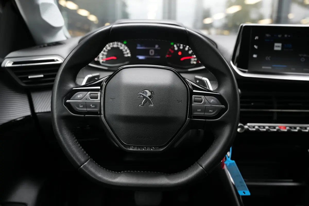 1.2 PureTech Allure Apple Carplay Vermoeidheidsherkenning LED dagrijverlichting DAB+ Cruise control