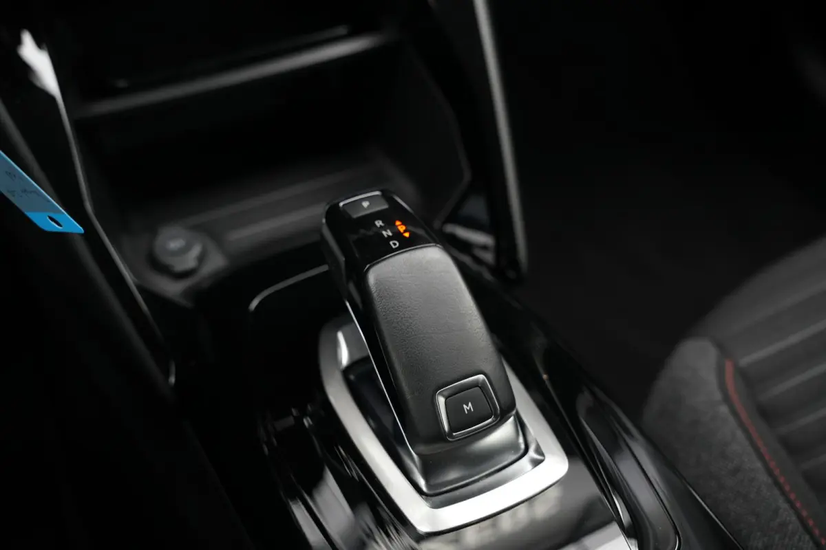 1.2 PureTech Allure Apple Carplay Vermoeidheidsherkenning LED dagrijverlichting DAB+ Cruise control