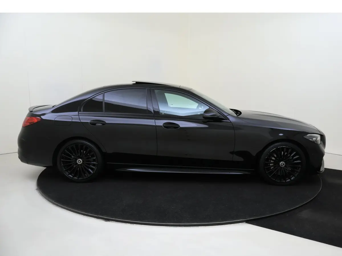 180 AMG Line /Panoramadak /Sfeerverlichting /19 Inch /Night-pakket /CarPlay
