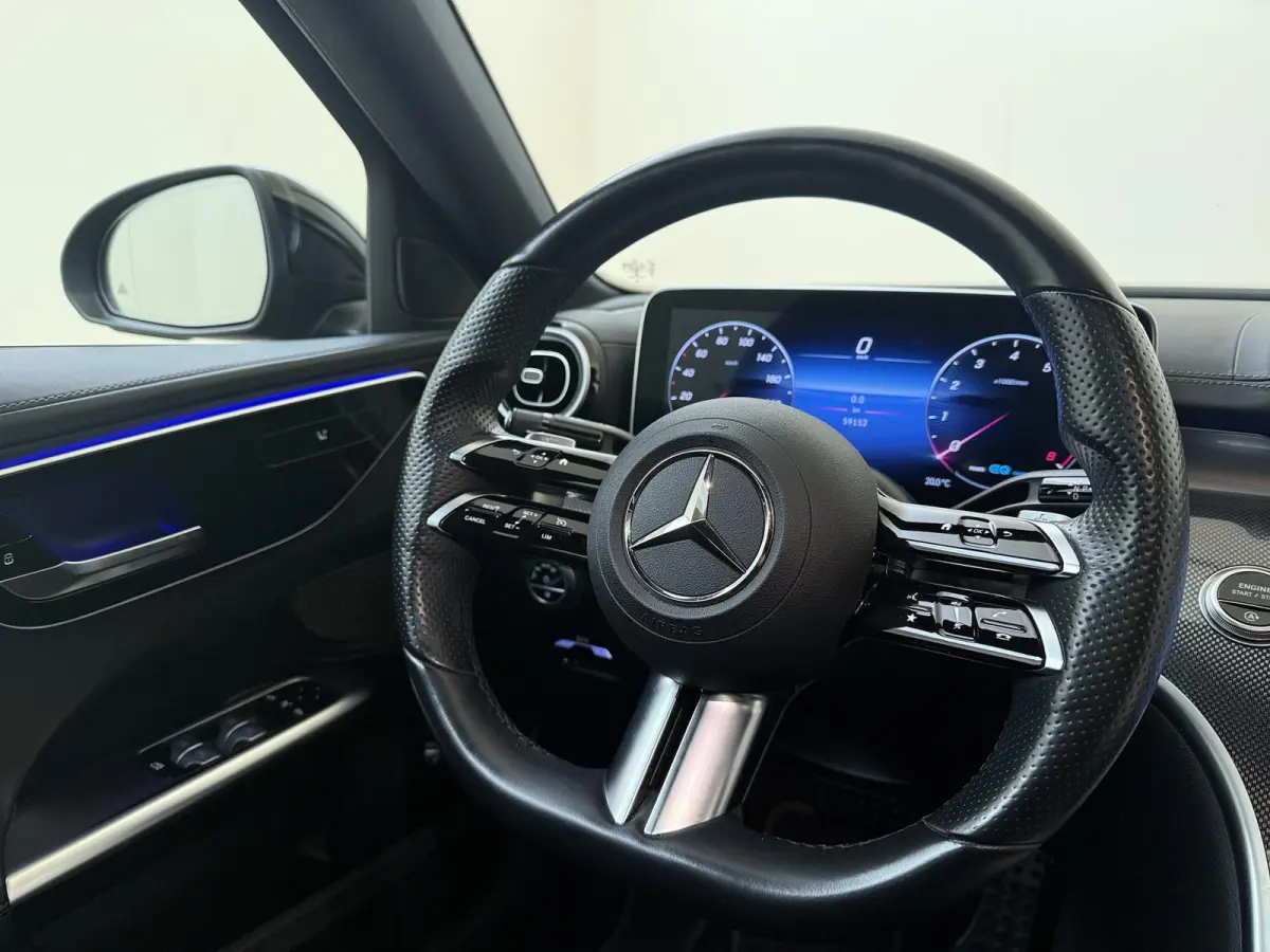 180 AMG Line /Panoramadak /Sfeerverlichting /19 Inch /Night-pakket /CarPlay
