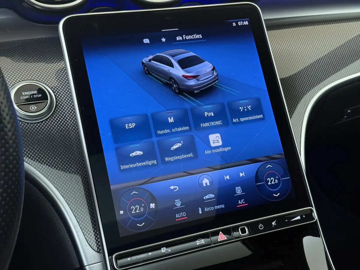 180 AMG Line /Panoramadak /Sfeerverlichting /19 Inch /Night-pakket /CarPlay
