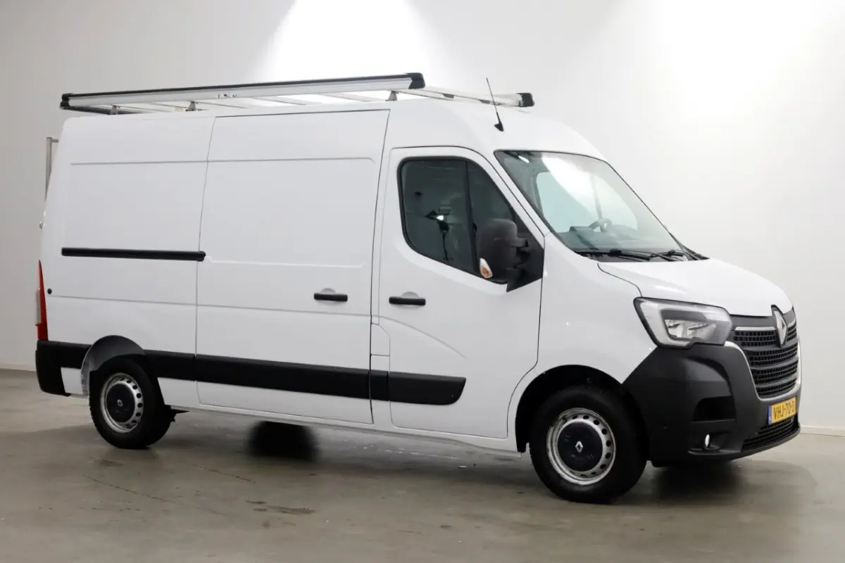 T35 2.3 dCi 135pk L2H2 Airco/Camera/Imperiaal 10-2020