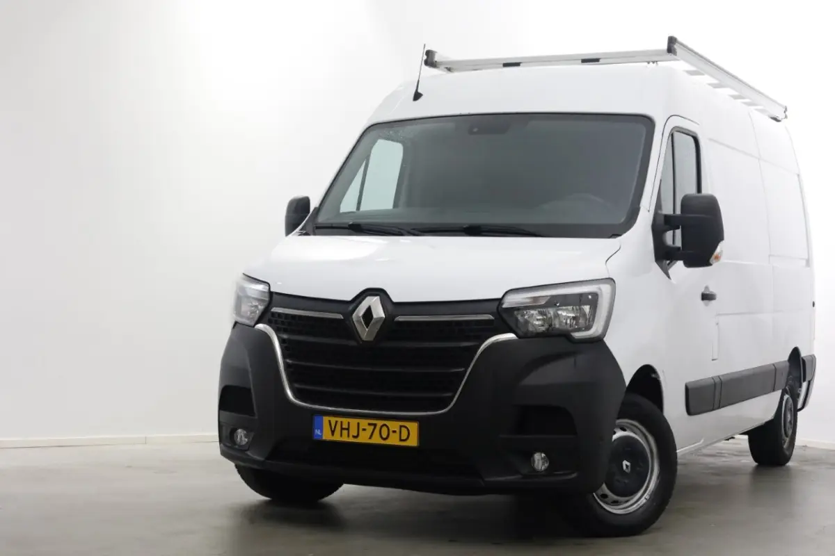 T35 2.3 dCi 135pk L2H2 Airco/Camera/Imperiaal 10-2020
