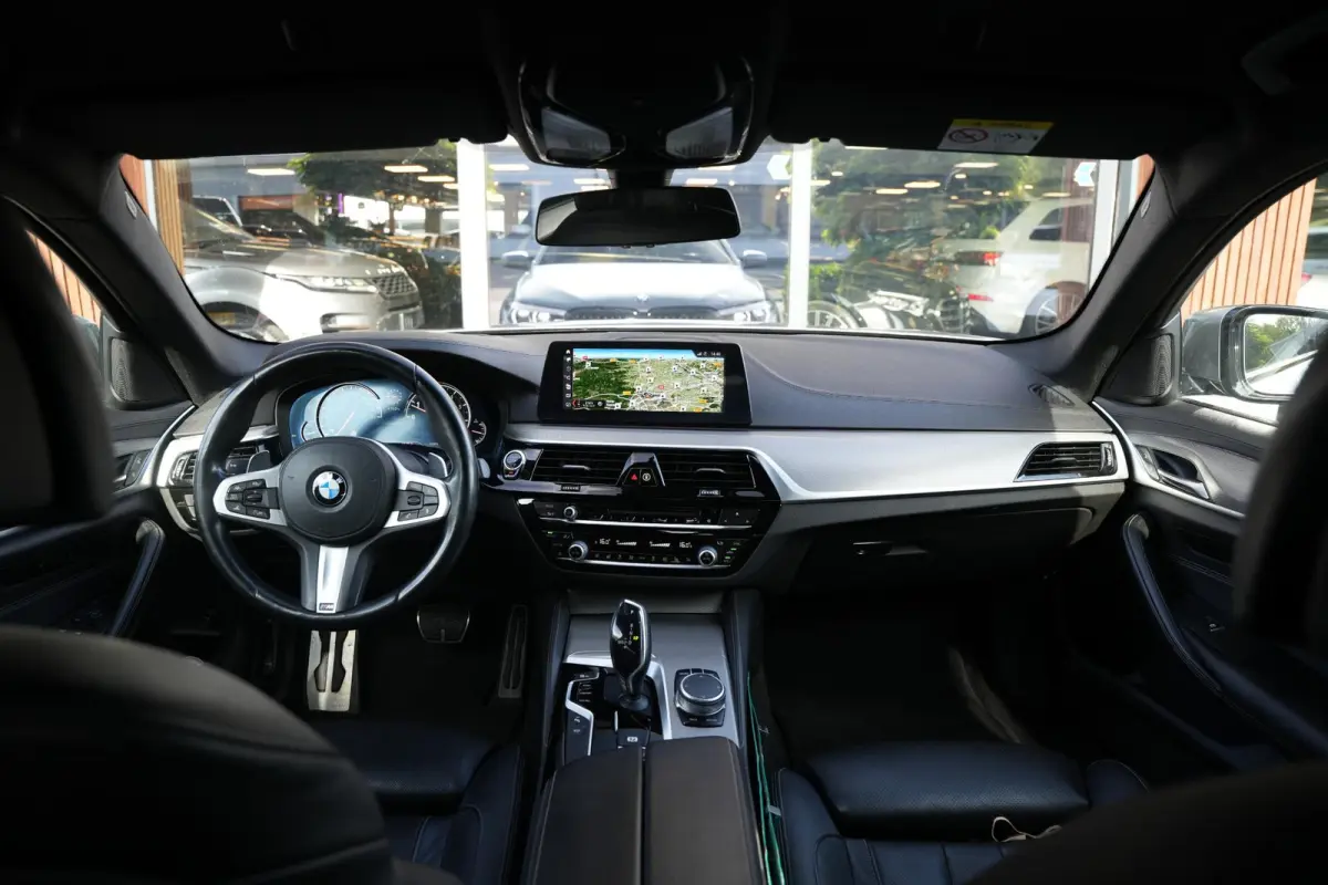 540i xDrive High Executive M Pakket Head Up CarPlay