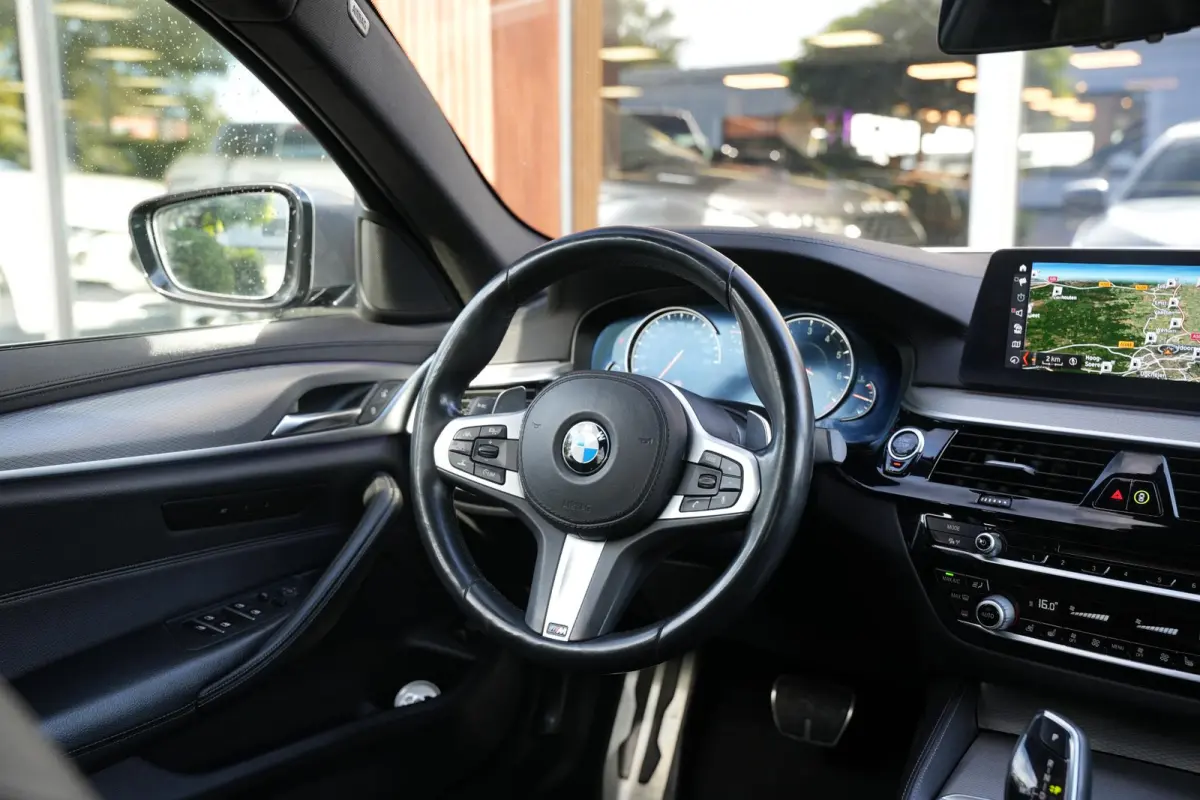 540i xDrive High Executive M Pakket Head Up CarPlay