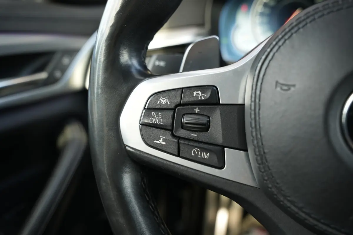 540i xDrive High Executive M Pakket Head Up CarPlay