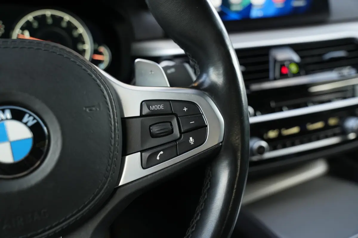540i xDrive High Executive M Pakket Head Up CarPlay