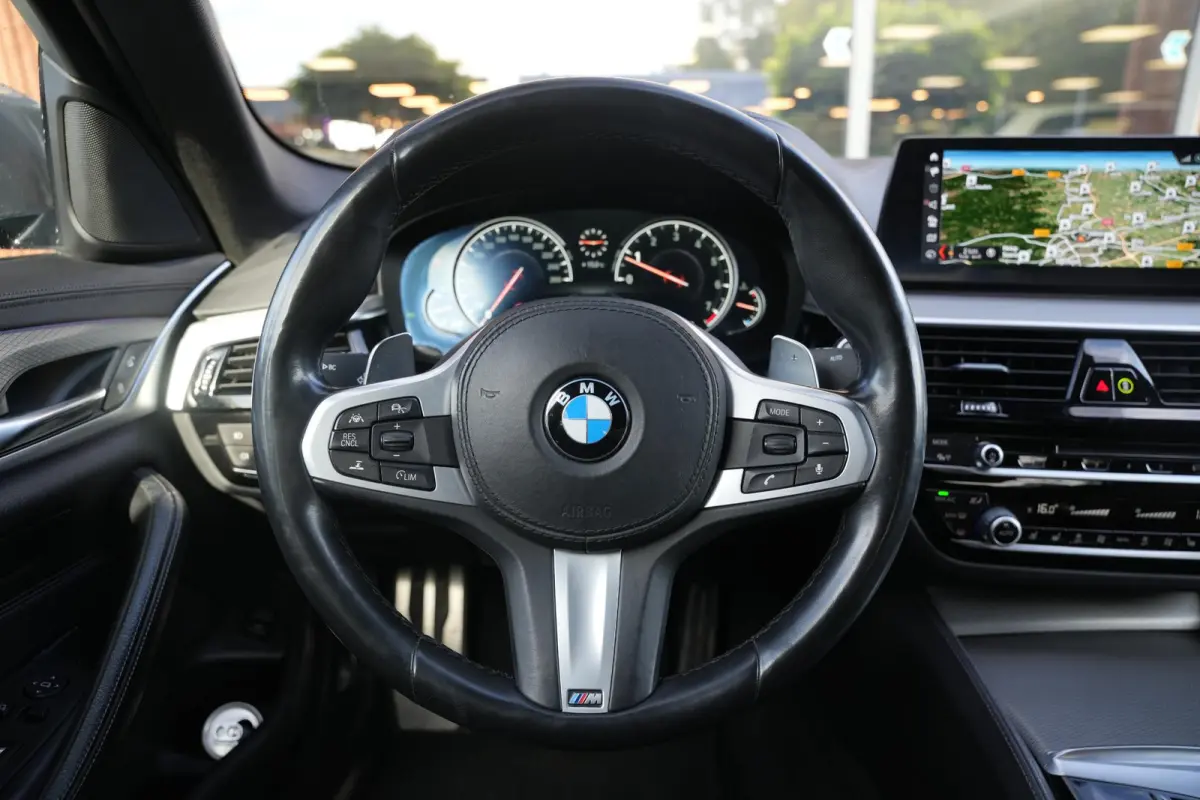540i xDrive High Executive M Pakket Head Up CarPlay