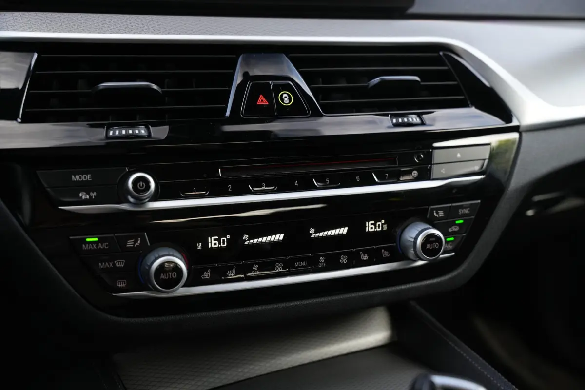 540i xDrive High Executive M Pakket Head Up CarPlay