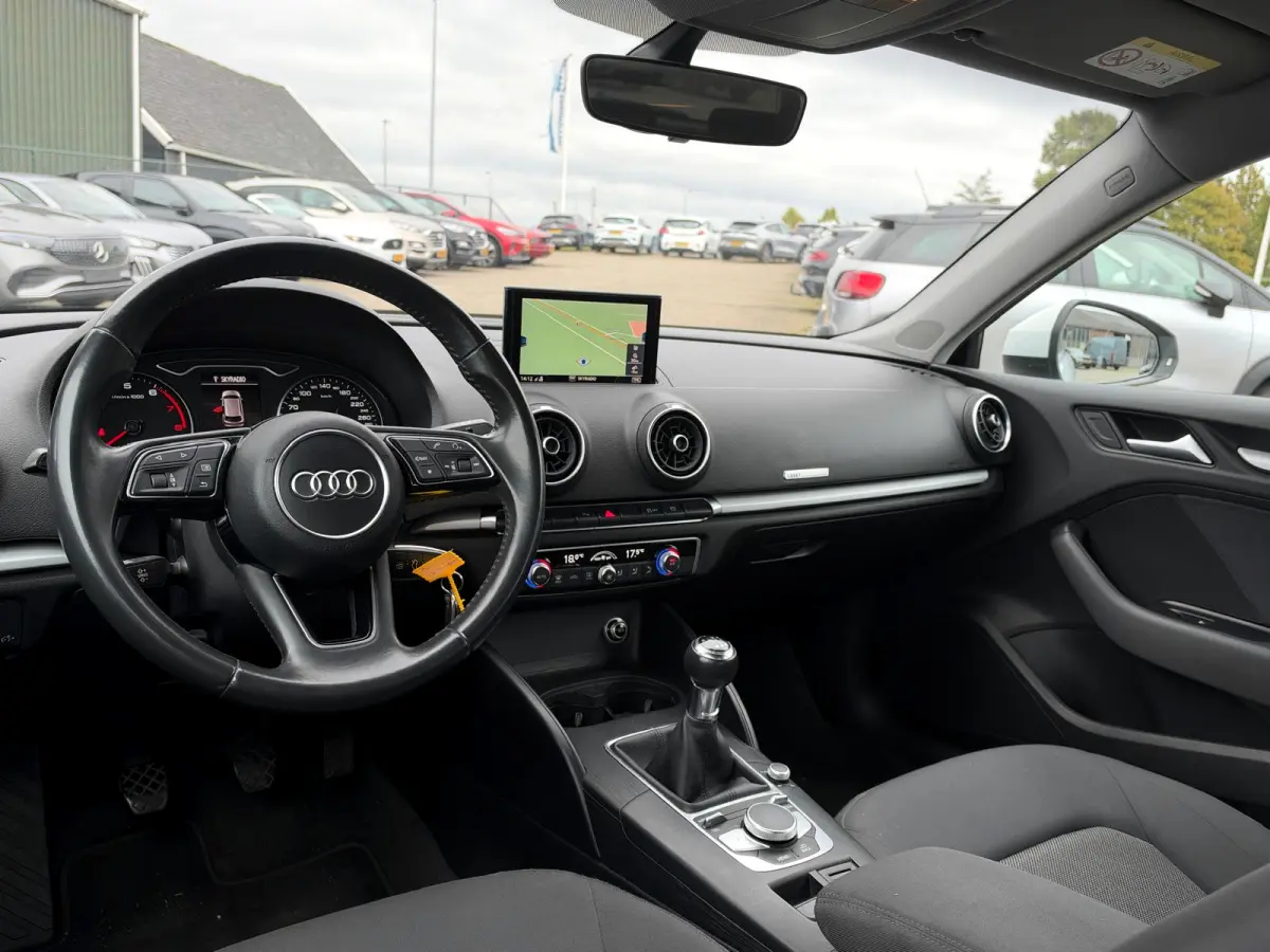 1.0 TFSI Pro Line | Navigatie | Aut. airco | Cruise control | Parkeersensoren
