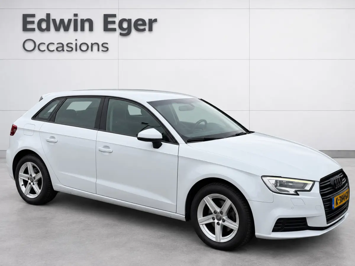 1.0 TFSI Pro Line | Navigatie | Aut. airco | Cruise control | Parkeersensoren