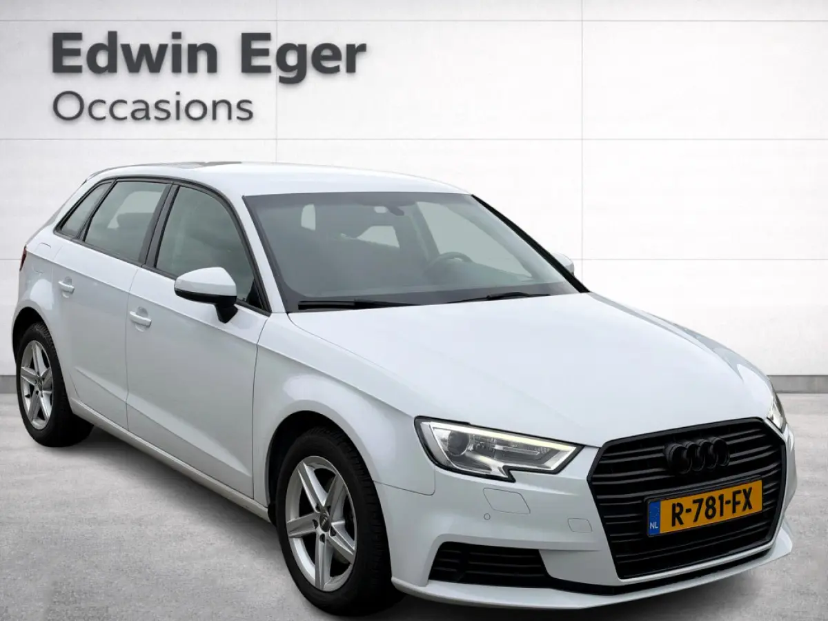 1.0 TFSI Pro Line | Navigatie | Aut. airco | Cruise control | Parkeersensoren