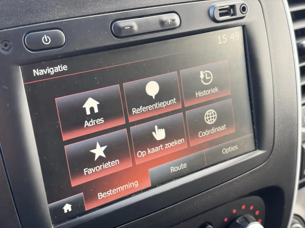 2.0 dCi 120 T29 L2H1*HAAK*CAM*A/C*CRUISE*NAVI*LED*