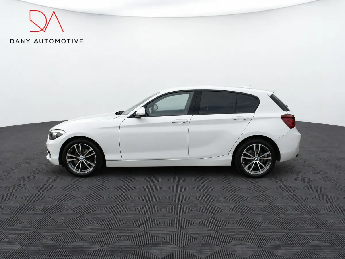 118i Sport Line Shadow LED I NAVI I CRUISE I DIGITALDASH I AUTOMAAT I 17INCH I