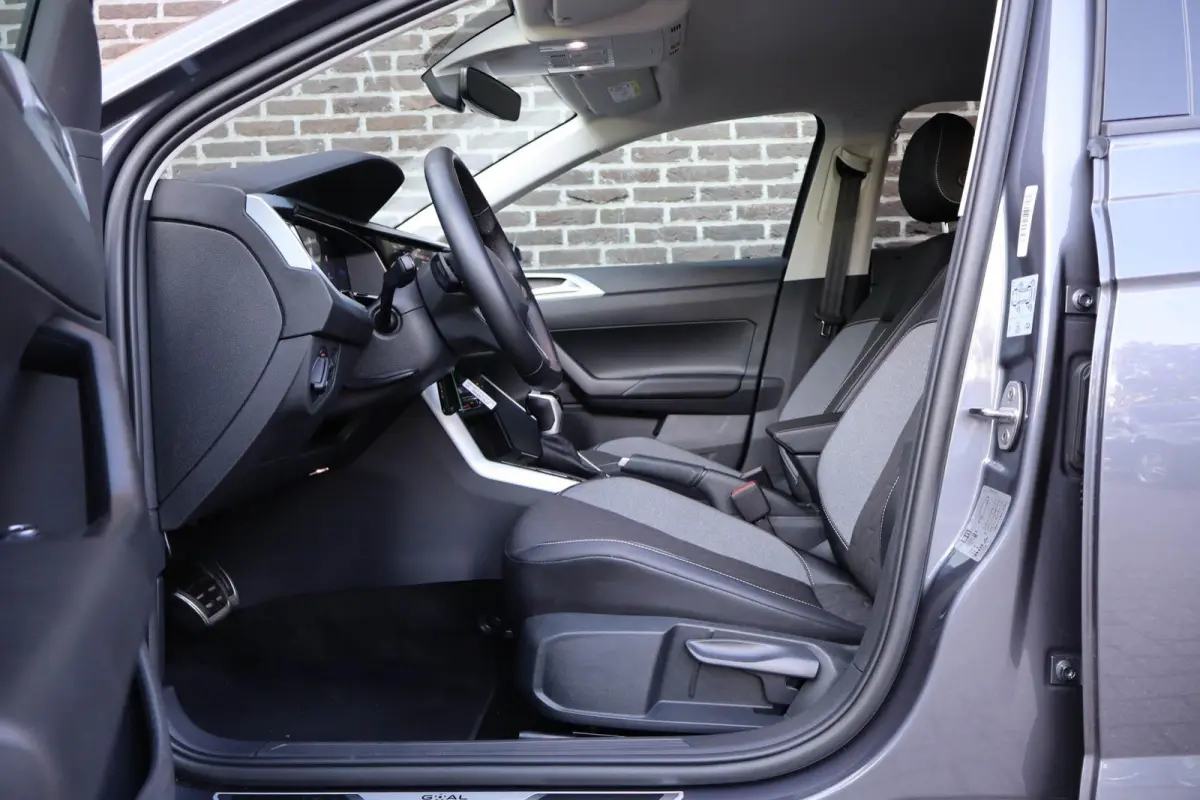 1.0 TSI 95pk DSG Life Edition | Trekhaak | All Season Banden | Navigatie