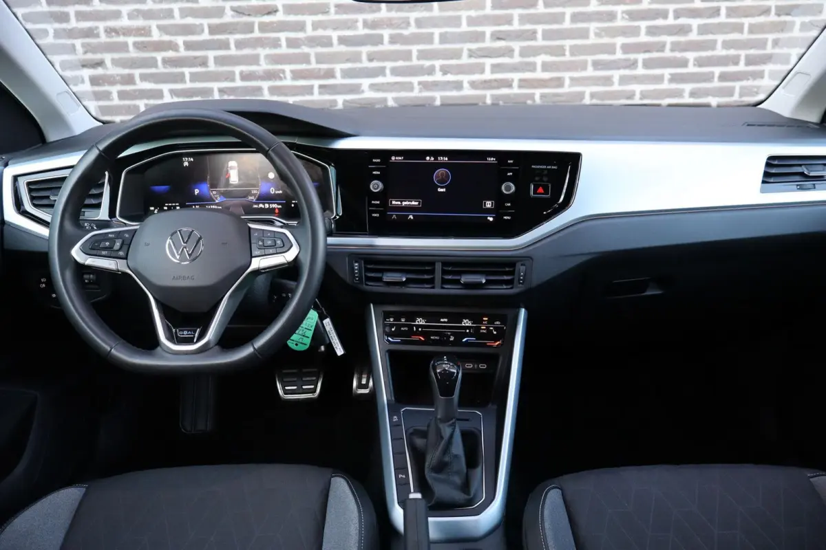 1.0 TSI 95pk DSG Life Edition | Trekhaak | All Season Banden | Navigatie