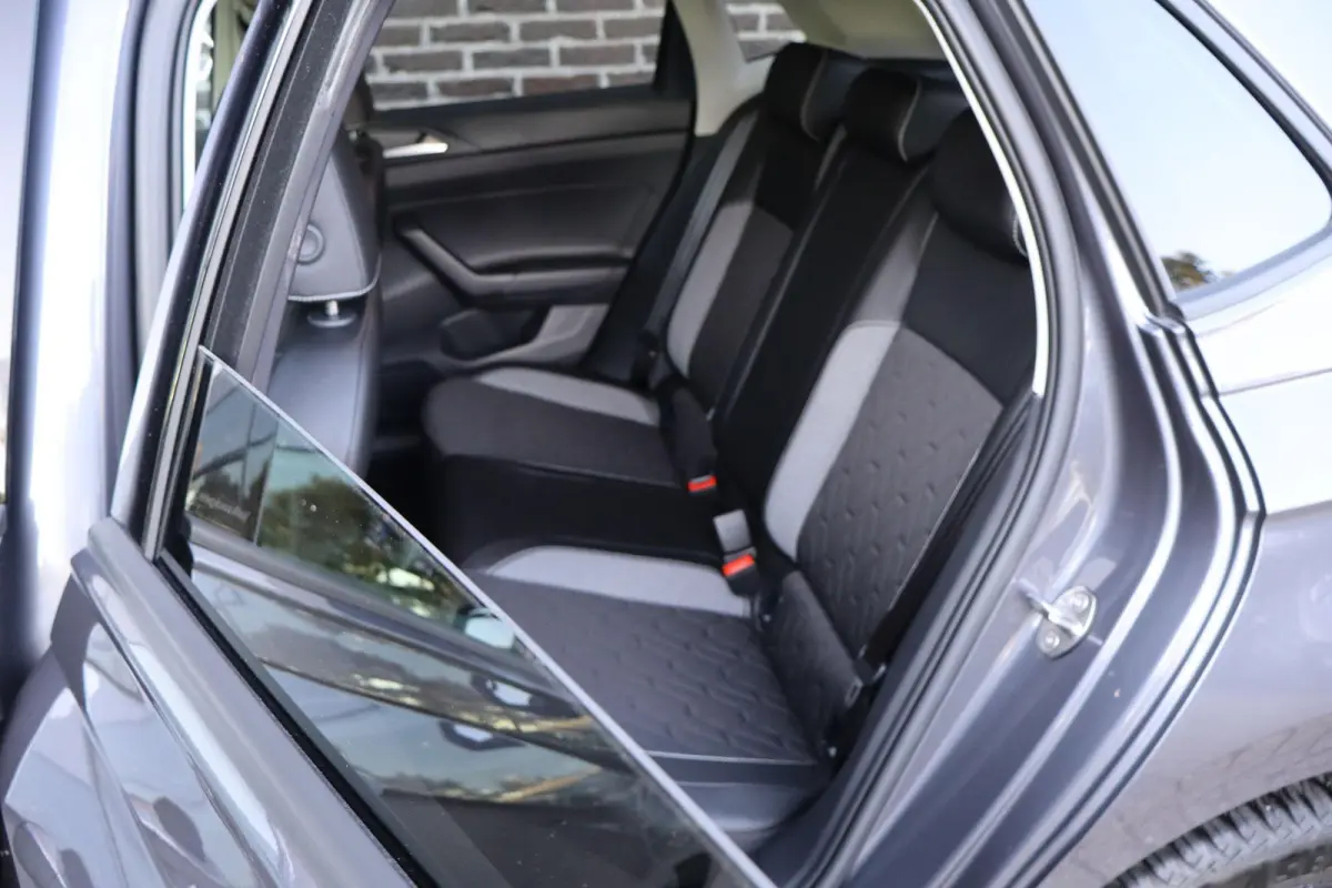 1.0 TSI 95pk DSG Life Edition | Trekhaak | All Season Banden | Navigatie