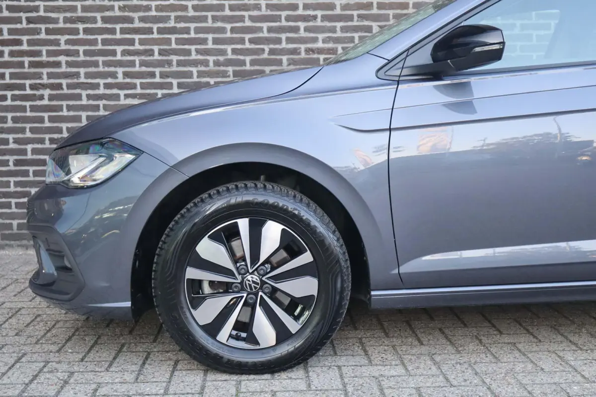 1.0 TSI 95pk DSG Life Edition | Trekhaak | All Season Banden | Navigatie