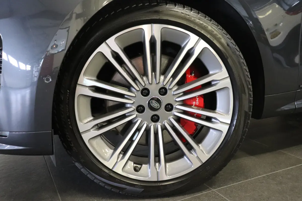 3.0 P550e Autobiography Black Pack | Massage | 23'' | 360 Camera | Pano | Meridian 3D | €119.900,-