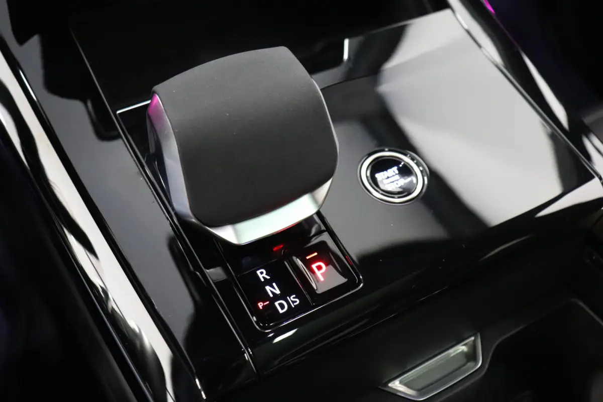 3.0 P550e Autobiography Black Pack | Massage | 23'' | 360 Camera | Pano | Meridian 3D | €119.900,-