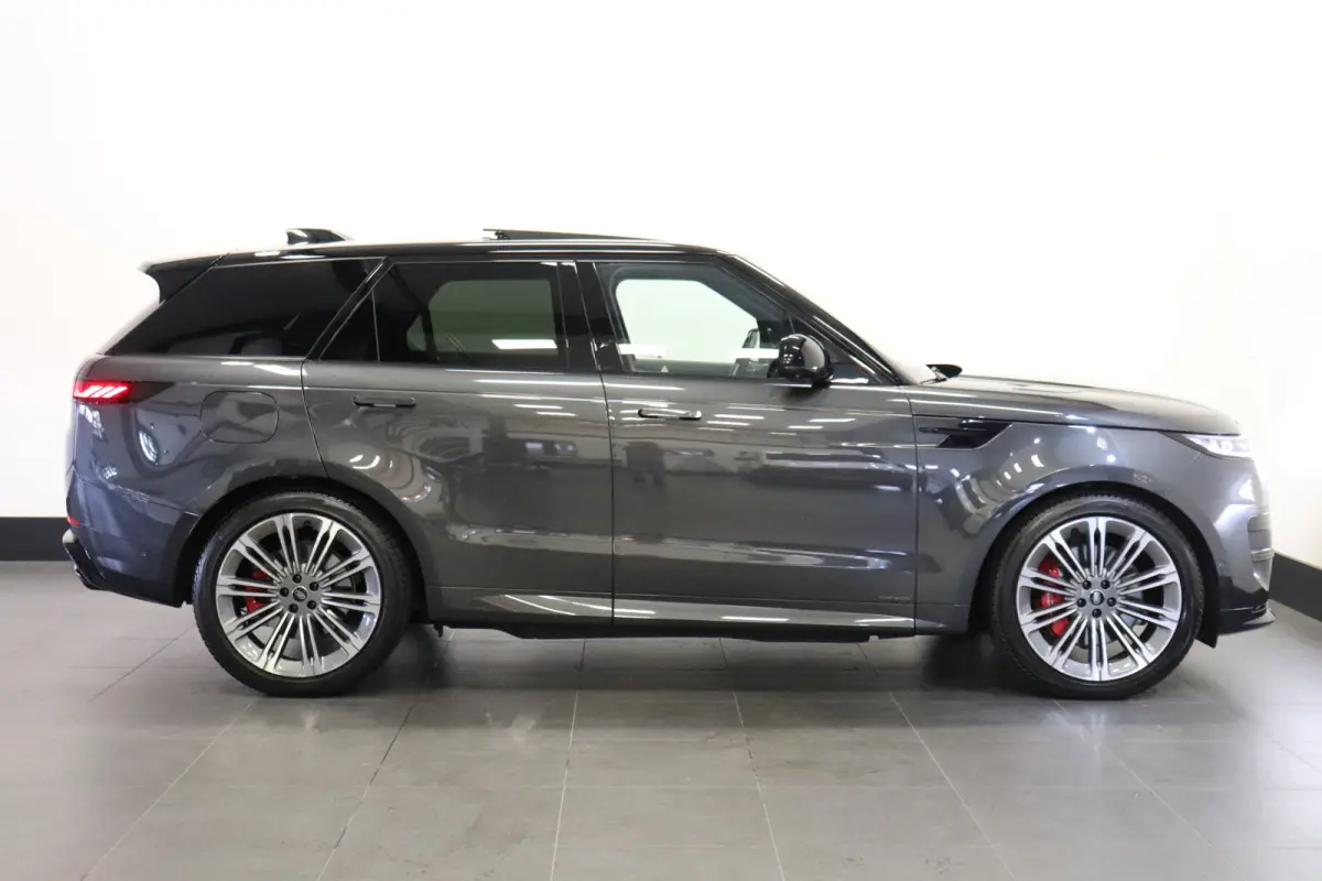 3.0 P550e Autobiography Black Pack | Massage | 23'' | 360 Camera | Pano | Meridian 3D | €119.900,-