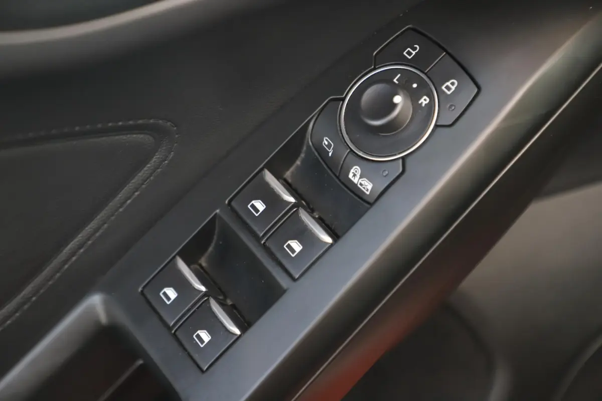 1.0 EcoBoost Hybrid ST Line X Business 125PK Navigatie Achteruitrijcamera Virtual Cockpit Navigatie Carplay Climate Cruise Control