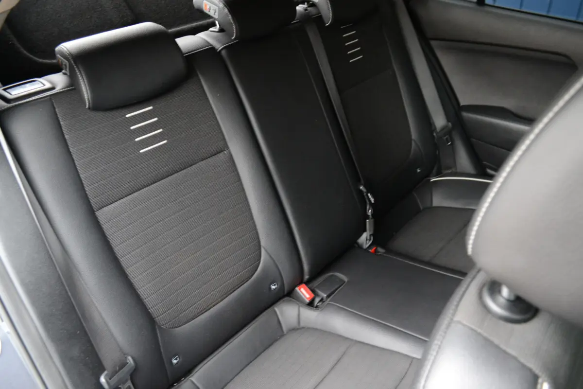 1.0 TGDI GT-Line | Stoel/Stuurverwarming | Keyless | Camera | Trekhaak | Carplay/Android Auto