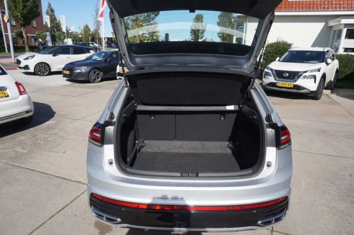 1.0 TSi 110 pk DSG7 R-Line Panoramadak Camera