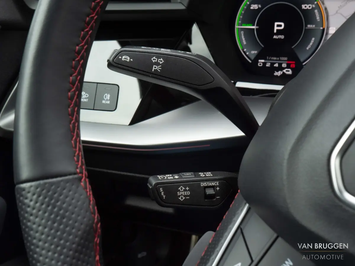 40 TFSI e S-Line Pano RS-Stoelen B&O Massage BTW Camera