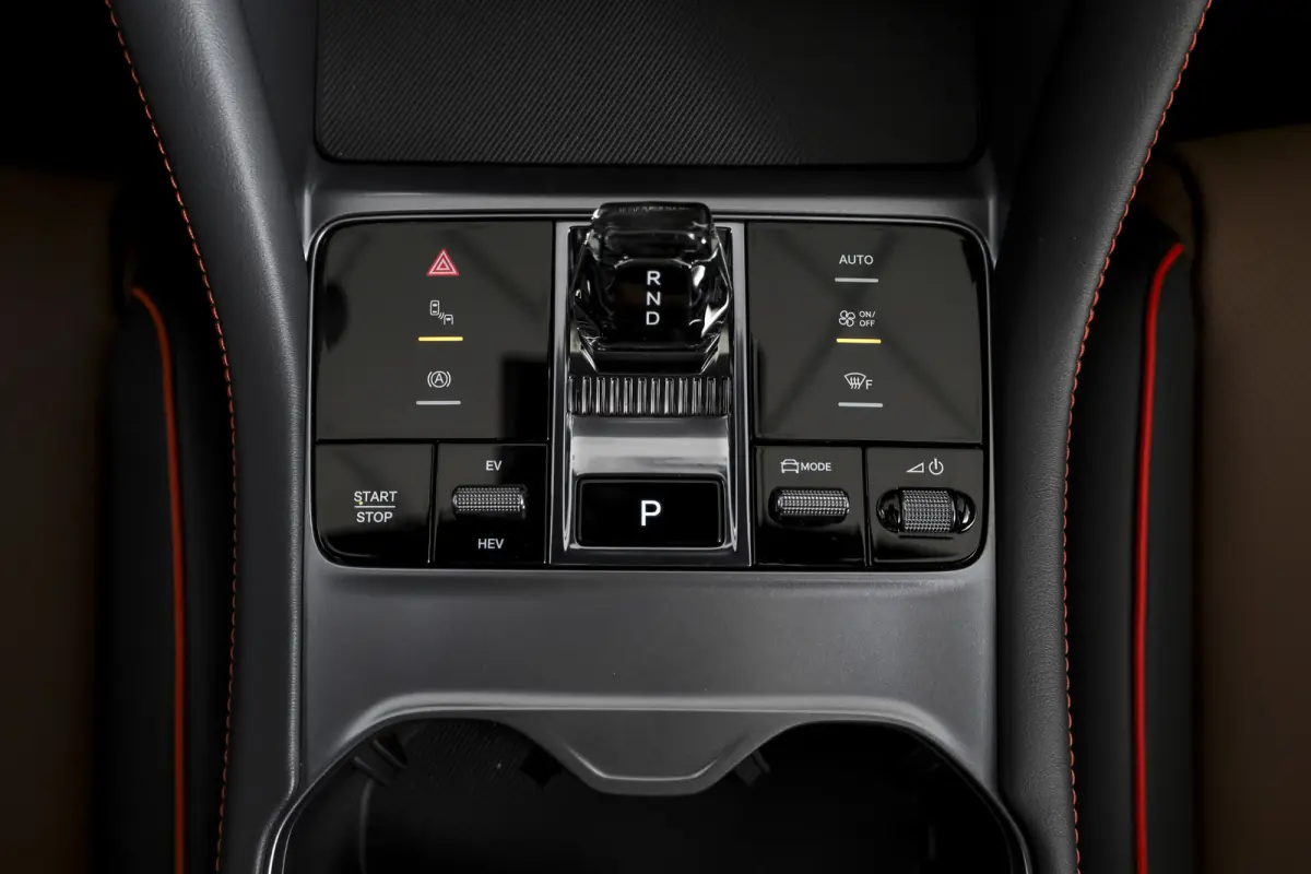 1.5 DM-i FWD Boost | Plug-In | S/K-Panodak | 360 Camera | Carplay/Android | Adapt. Cruise | Elek. Klep | Infinity audio | LM 19" | 0583
